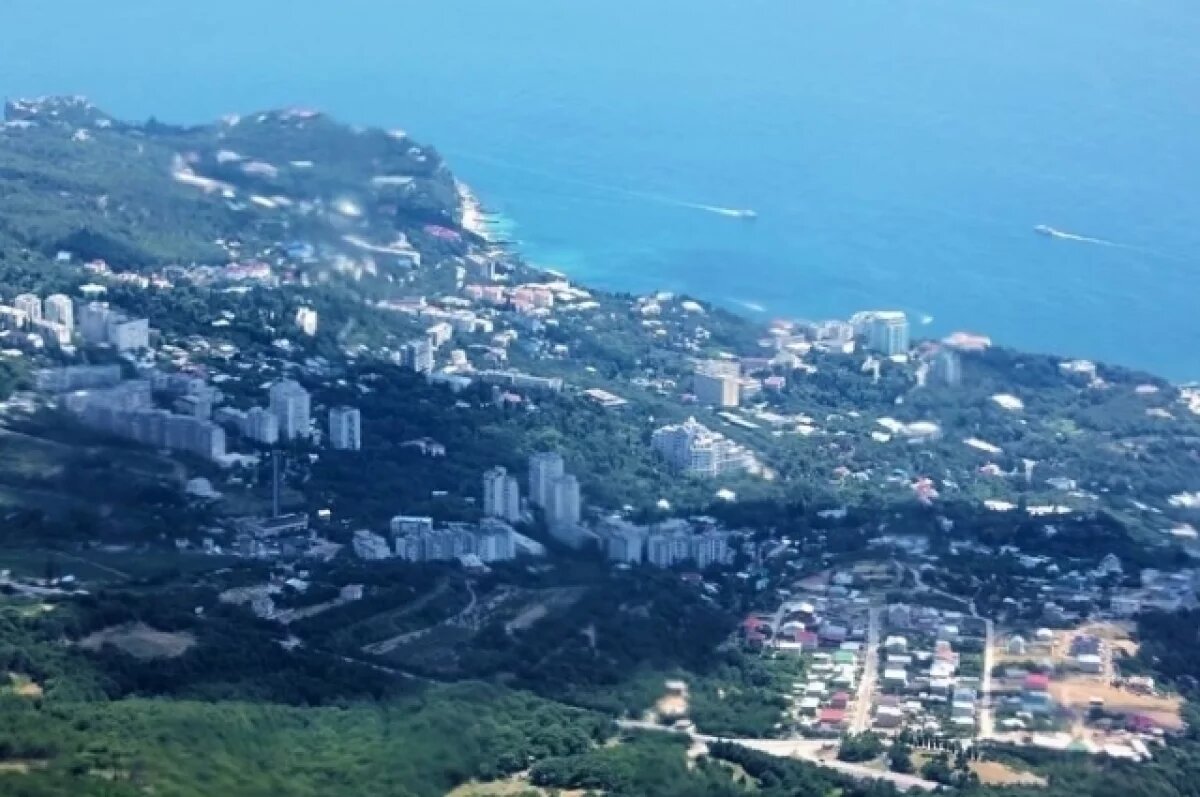    Самая дорогая земля в Крыму — в окрестностях Ялты.