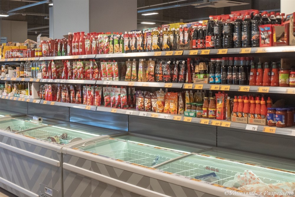 а тут и соусы к колбасе есть