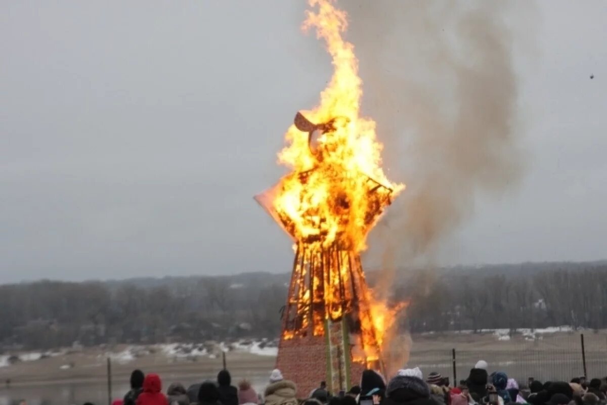    В Волгограде два дня будут провожать Зиму