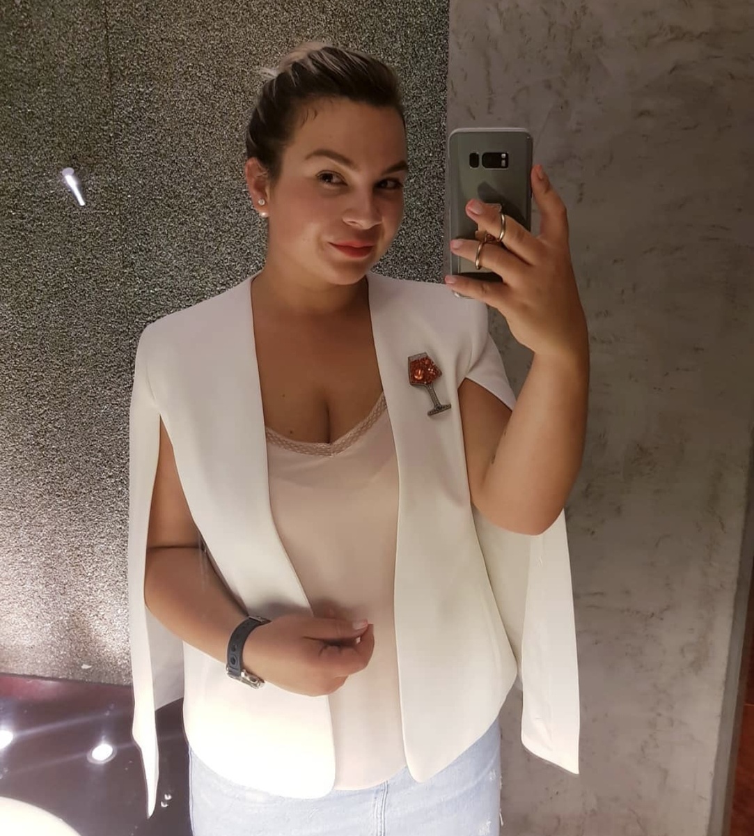 Это фото из периода, когда я находилась в самом эпицентре эмоционального урагана после разрыва с бывшим мужем. 