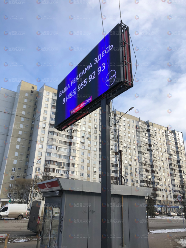 Светодиодный экран производства «LED-GARANT» 6x3 p8 вблизи