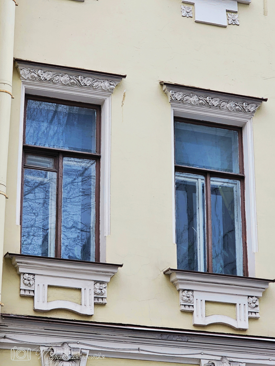 Фасад дома Щитова довольно скромен. Фото: Парадная гостья