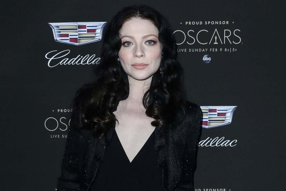    Мишель Трахтенберг LEGION-MEDIA