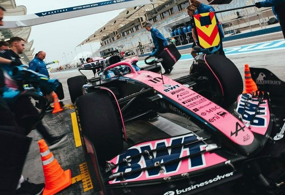    Бывший инженер Кими Райкконена замечен на тестах в БахрейнеAlpine