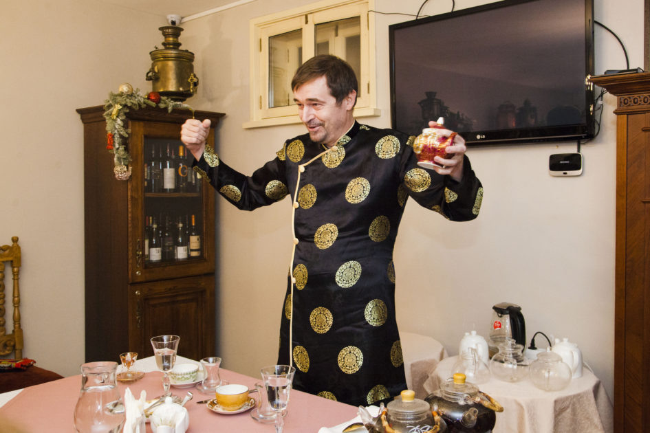 Незамутненная чайная клоунада. © Любовь Волкова