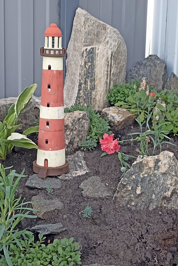 Маяк в процессе создания. Даже не законченный, он смотрится очень здорово