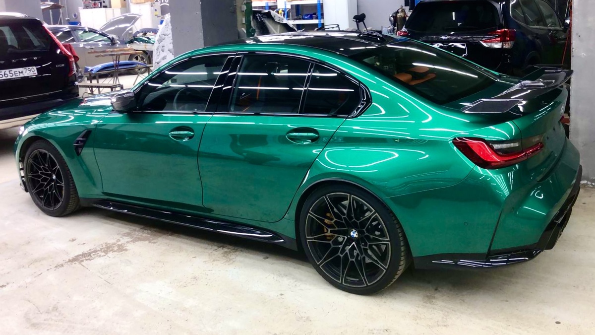 BMW M3 Competition в зеленом перламутре
