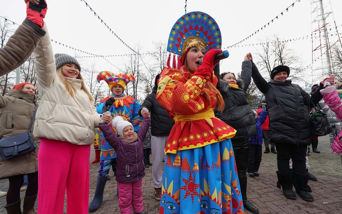 Корни Масленицы многие исследователи связывают со славянским Новым годом.  Фото: ФедералПресс / Елена Ельцова