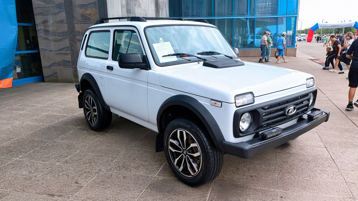Lada Niva Sport