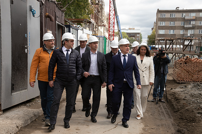 На переднем плане справа мэр Новосибирска Максим Кудрявцев. Фото Михаила Перикова из архива «Континента Сибирь»