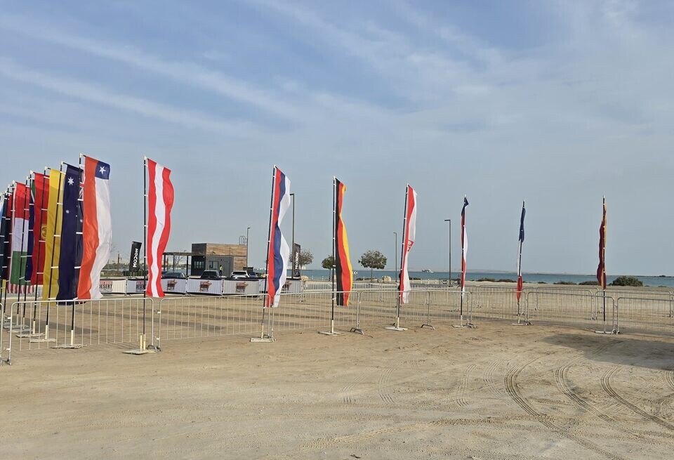    FIA вернула российский флаг на чемпионате мира по ралли-рейдамСтраница Сергея Карякина