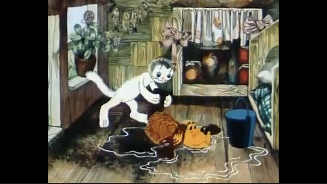 Кошечка вымыла пол собачкой!