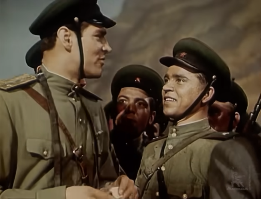 Кадр из фильма "Застава в горах" (1953). Лунин - Владлен Давыдов, Воробьёв - Александр Суснин