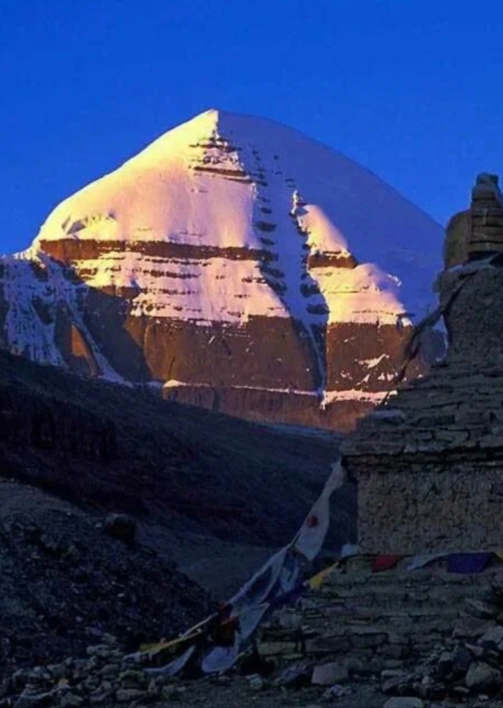 Гора Кайлас. Тибет. Фото из сети интернет.