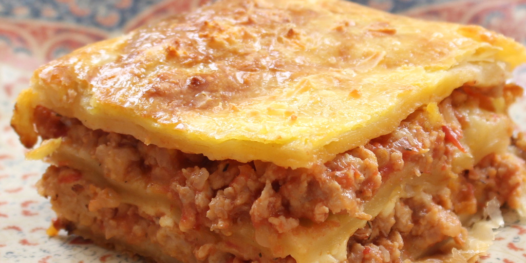 Слоеная сказка с мясной начинкой: легкий путь к итальянскому настроению 🍽️