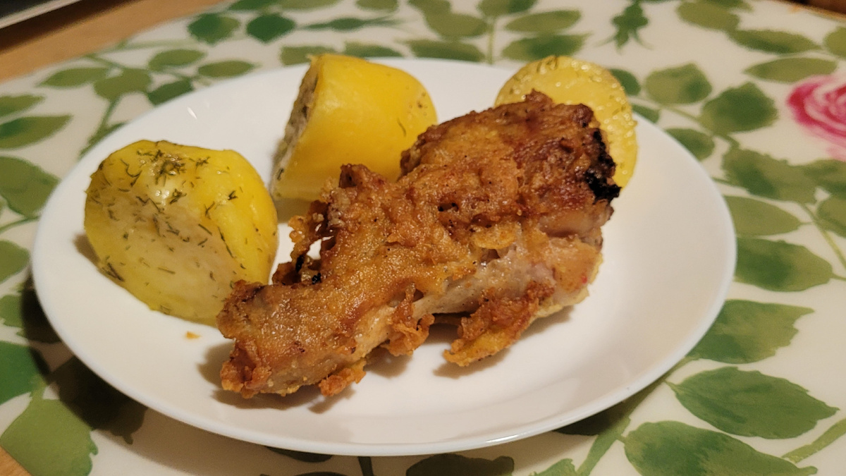 Куриные ножки и картофель