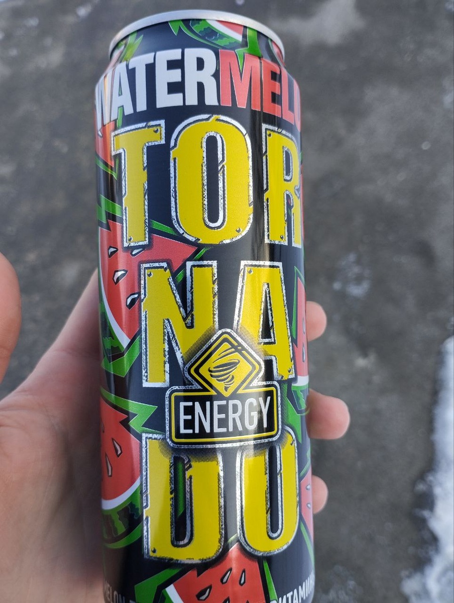 Сразу понятно, что внутри арбузный Торнадо)