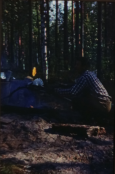 Очень дренвяя фотография, простите за качество. На фото - я, в воздухе - блин.