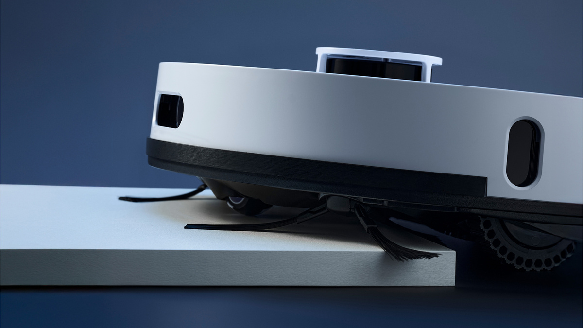 Робот-пылесос Polaris PVCR 4500 WI-FI IQ Home для сухой и влажной уборки