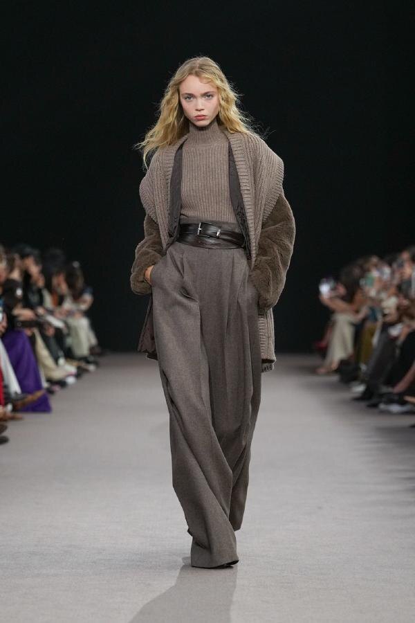 Показ коллекции Max Mara осень-зима 2025-2026 на Неделе моды в Милане FW25