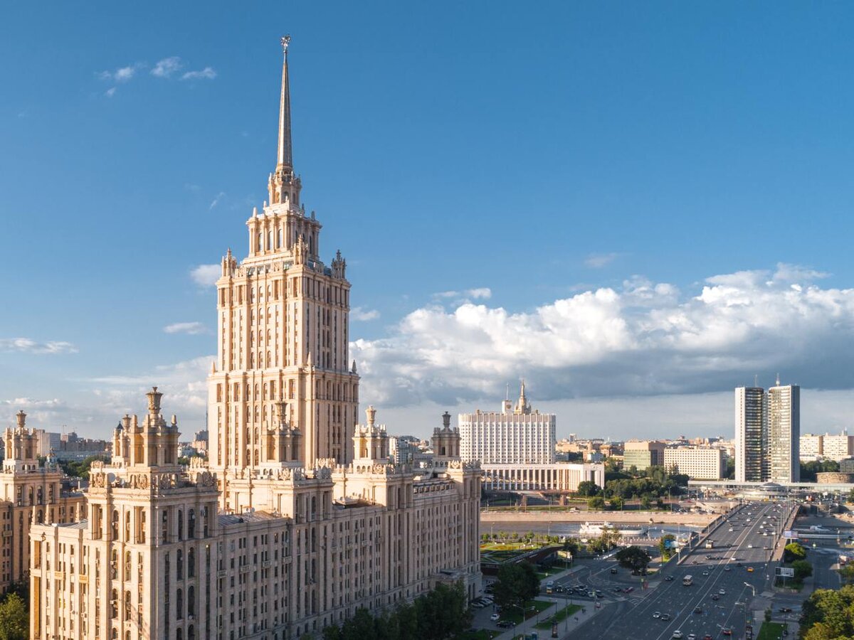 Листайте карусель