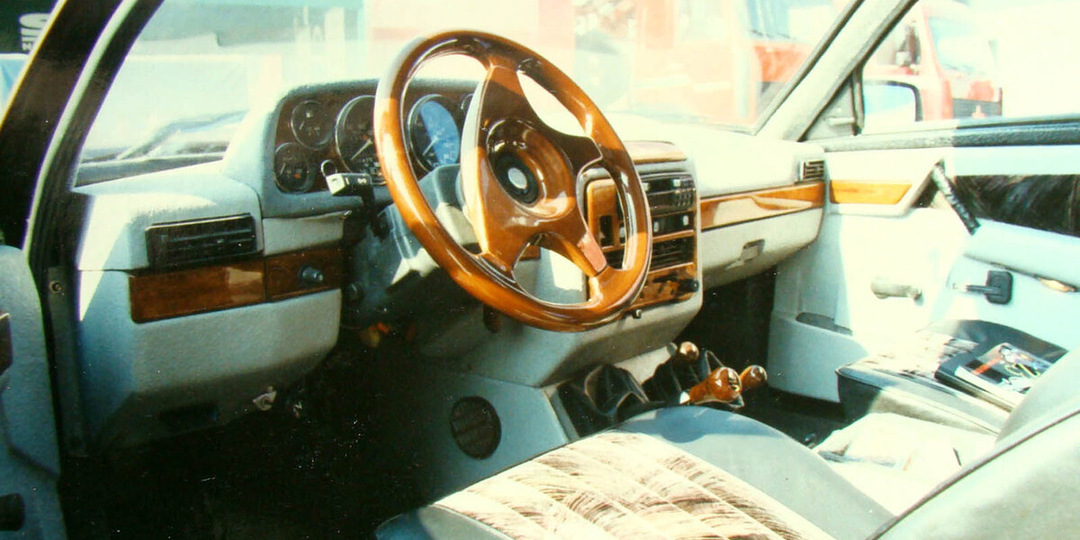 Самый необычный отечественный УАЗ, выпущенный небольшой партией из-за высокой цены