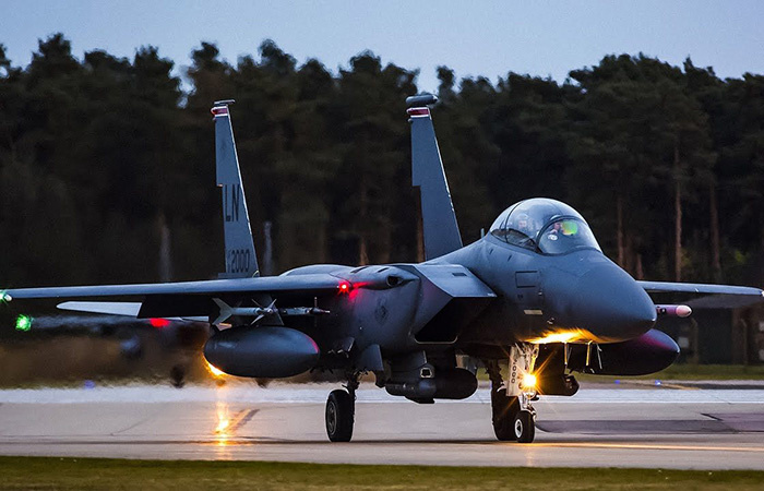 Истребитель F-15 Eagle./ Фото: 1zoom.me