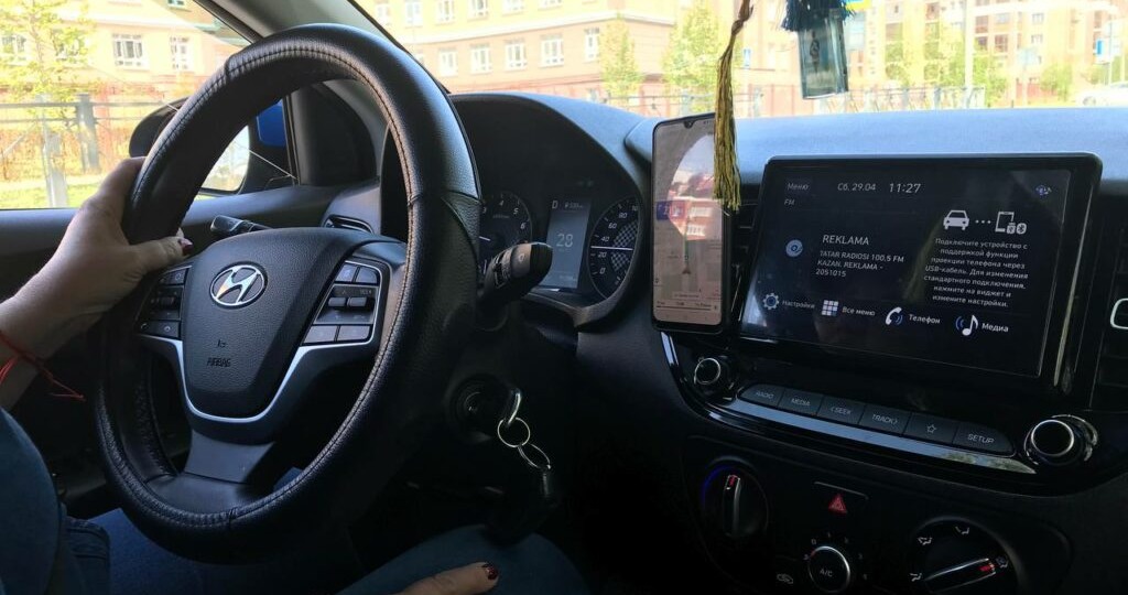 Водителям с многолетним опытом придется пересдавать права: были названы условия