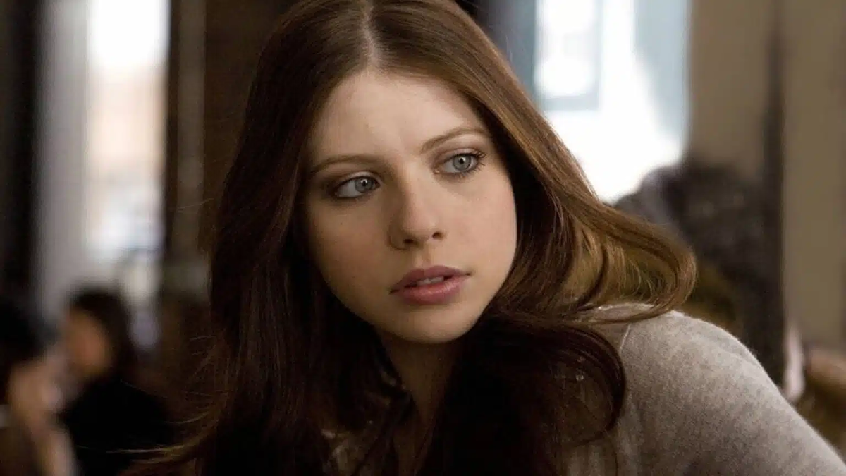 В сериале «Сплетница» Мишель Трахтенберг воплотила образ Джорджины Спаркс