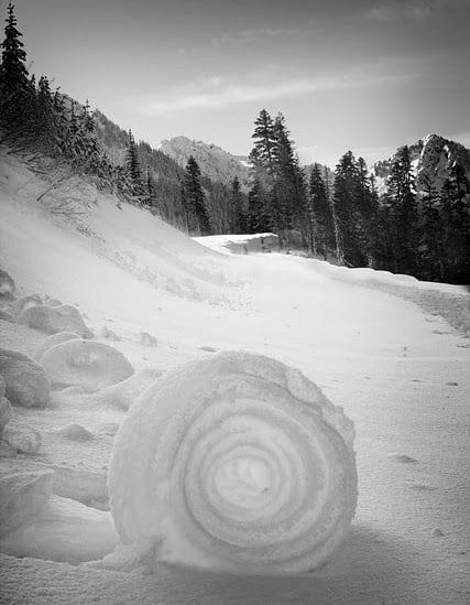 Иллюстрация ПТСР без профессиональной помощи - 
▫️ проблемы копятся
▫️ состояние только ухудшается
▫️ жизнь теряет краски