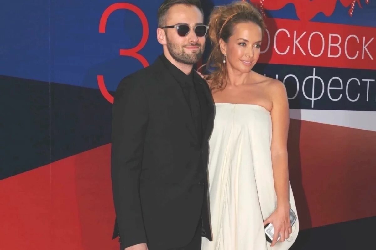    Дмитрий Шепелев и Жанна Фриске.