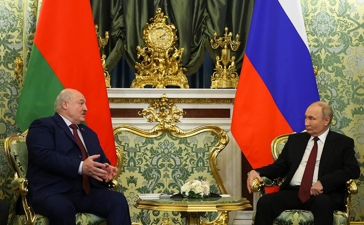    Александр Лукашенко и Владимир Путин Фото: Сергей Ильницкий / EPA / ТАСС Георгий