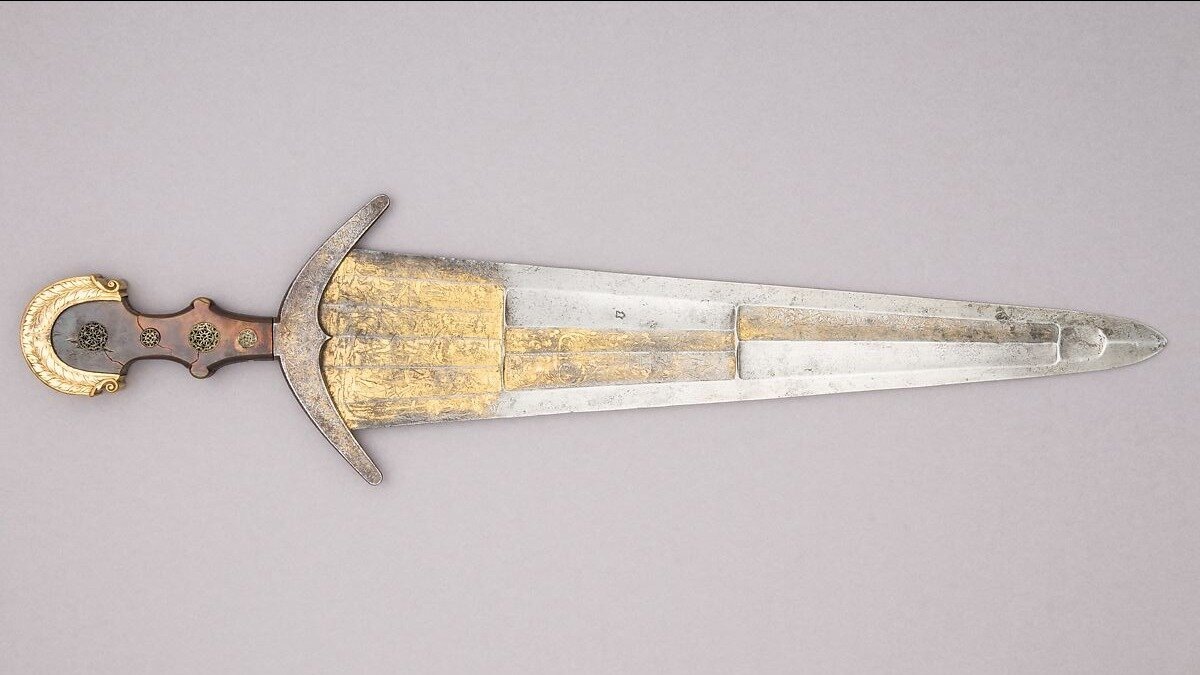 Странная, почти килограммовая хрень