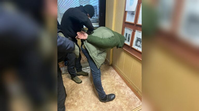    Иностранец порезал 2 братьев. Драка в кафе Оренбурга переросла в поножовщину Белов Михаил Александрович