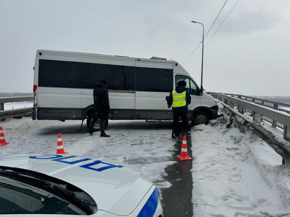    ДТП на старом мосту. Источник: Госавтоинспекция Алтайского края