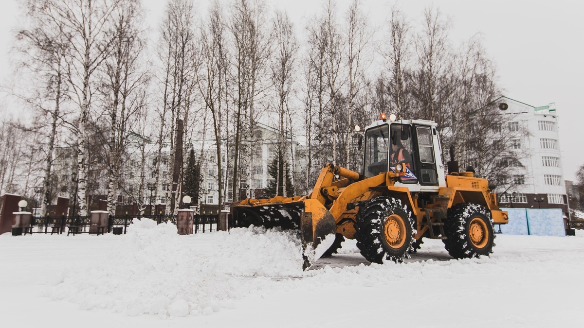    С улиц Ханты-Мансийска вывезли больше миллиона кубометров снега