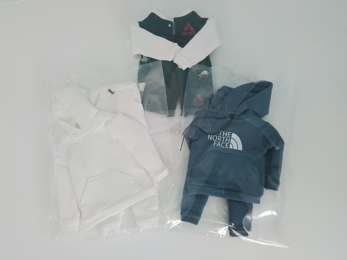 Три комплекта