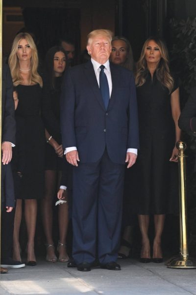    Иванка, Дональд и Мелания Трамп, фото: woman.ru