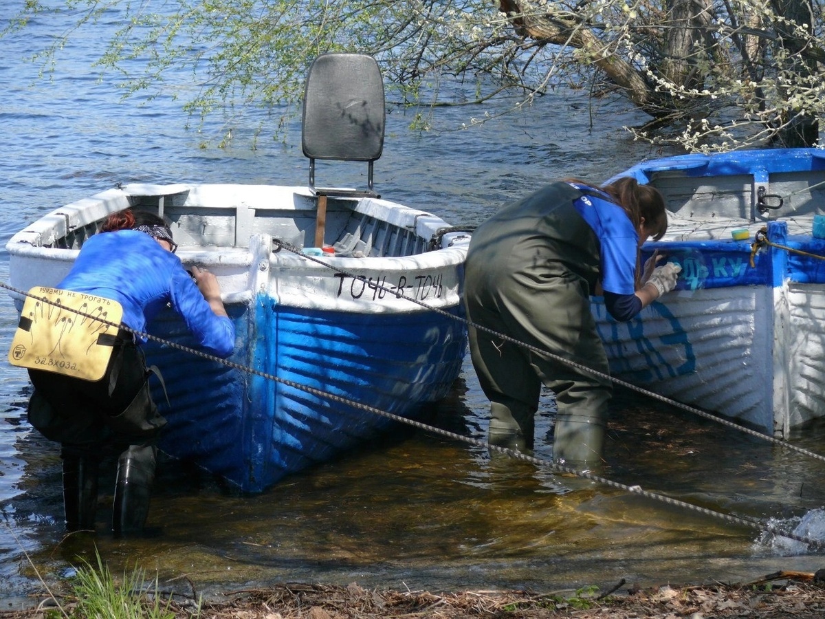 Последние штрихи по подготовке ялов. Фото автора.