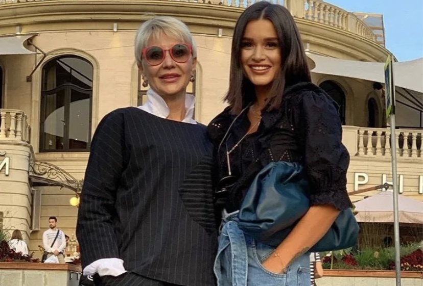 Ксения Бородина со свекровью 