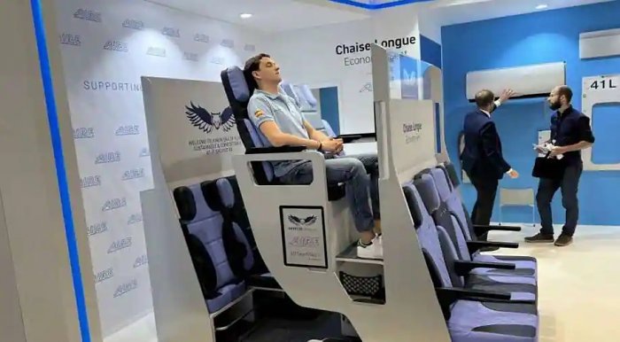 Авиакресла Chaise Longue на международной авиавыставке Aircraft Interiors Expo в Гамбурге  
