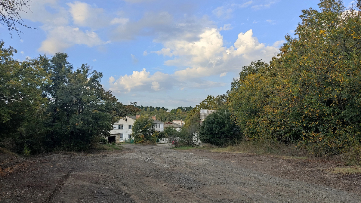 На окраине п. Научный. Место старта 