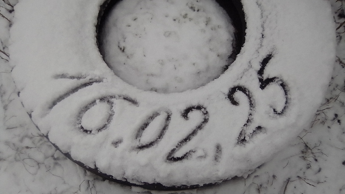 Первый снег в феврале, который так и не растаял до сих пор.