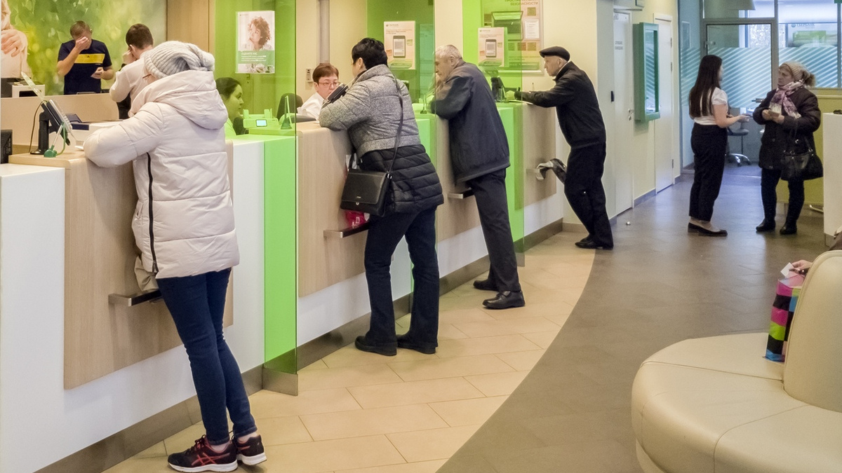 Запрет на кредиты для себя: новая мера защиты от долгов и мошенников