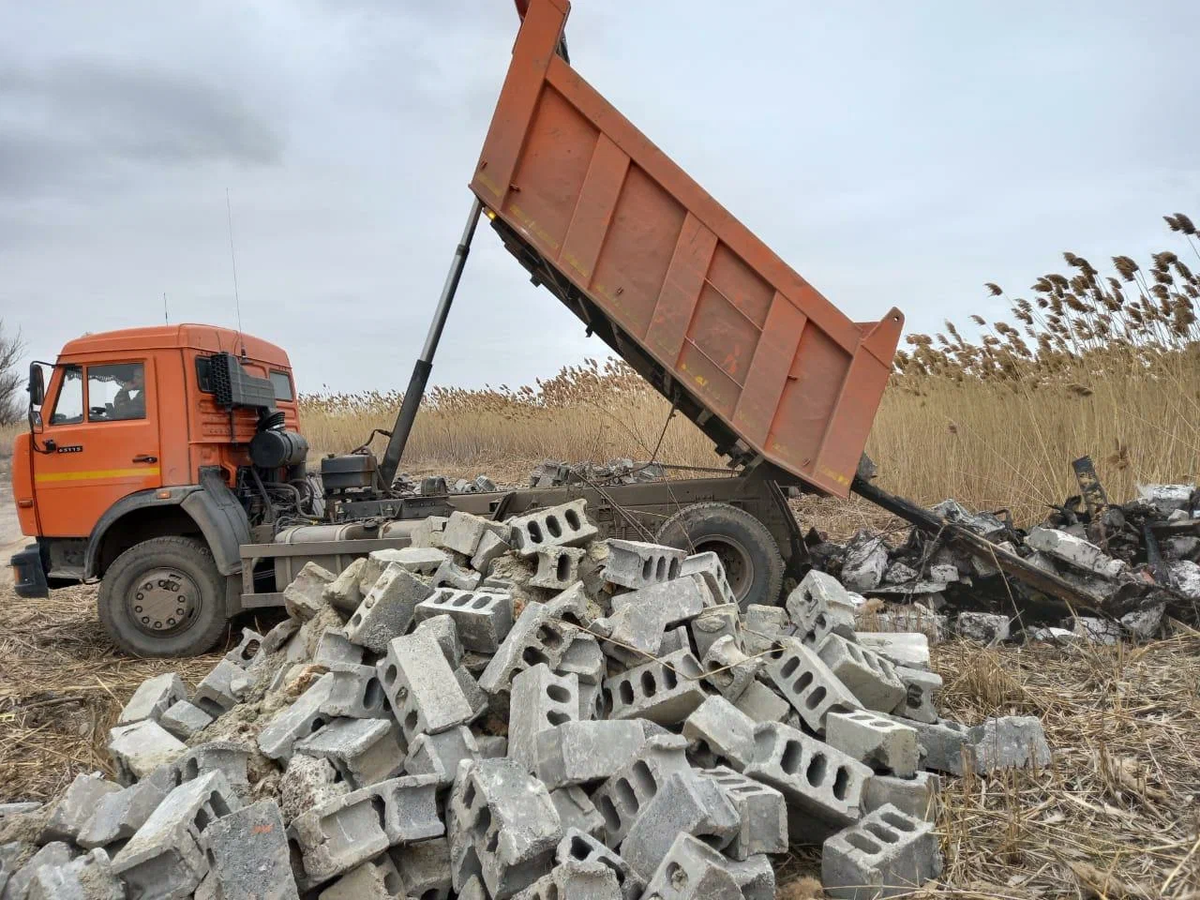 Незаконная свалка строительного мусора