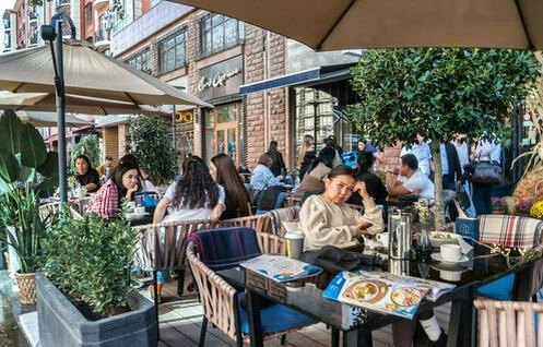 Круглосуточное кафе в Ташкенте. Фото Андрея Кудряшова / «Фергана»