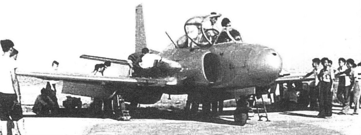 Учебно-тренировочный JJ-1 (1958 год). Первый самолет Лу Сяопэна и он же — первый реактивный самолет Китая собственной конструкции