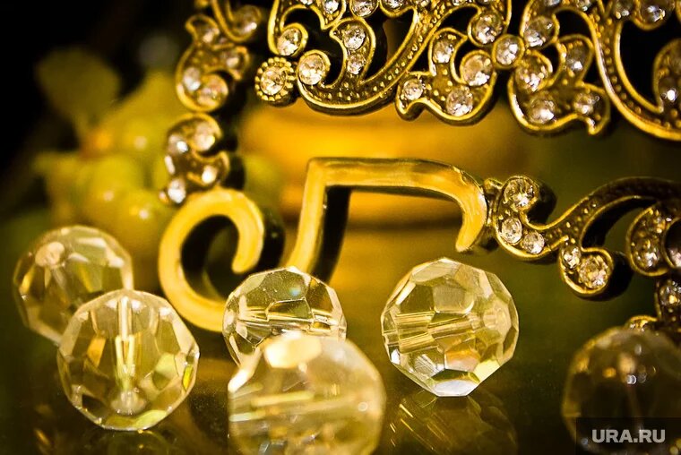 Девушка отдала аферистам все семейные накопления и фамильные ценности (архивное фото). Фото: Александр Елизаров © URA.RU