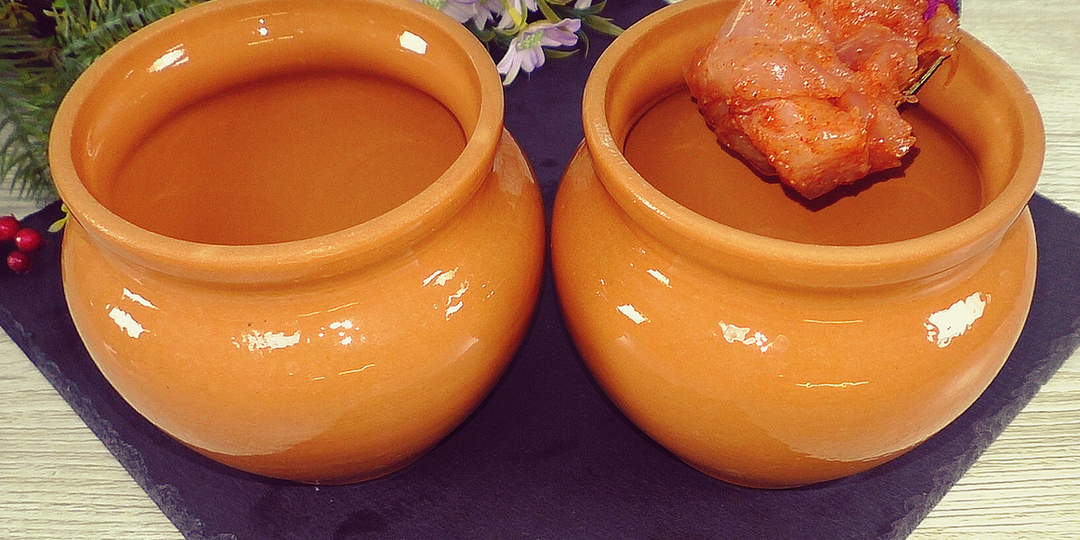 Рецепт из серии "всё сложили и в духовку" - горшочки с овощами и куриным мясом