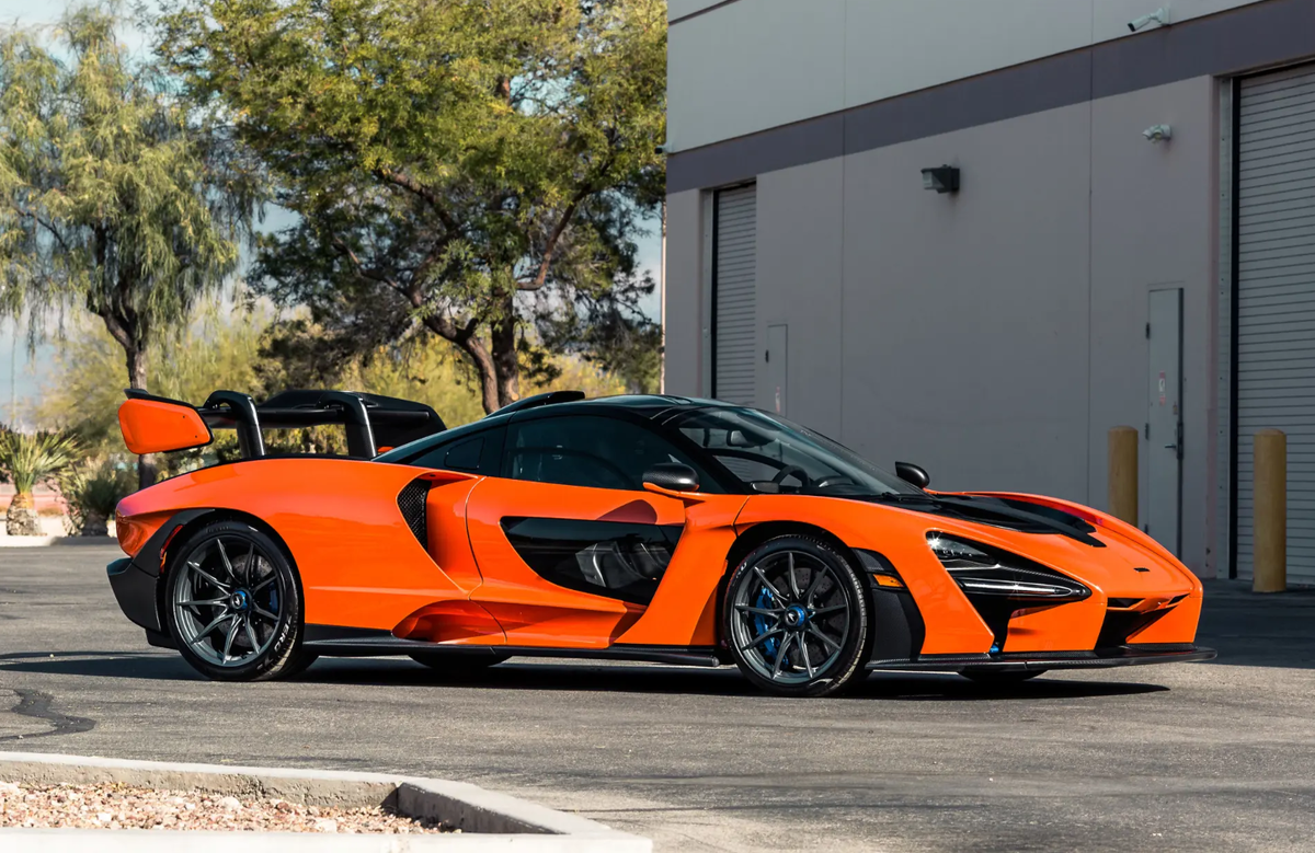 McLaren Senna 2019 – 1 077 500 долларов